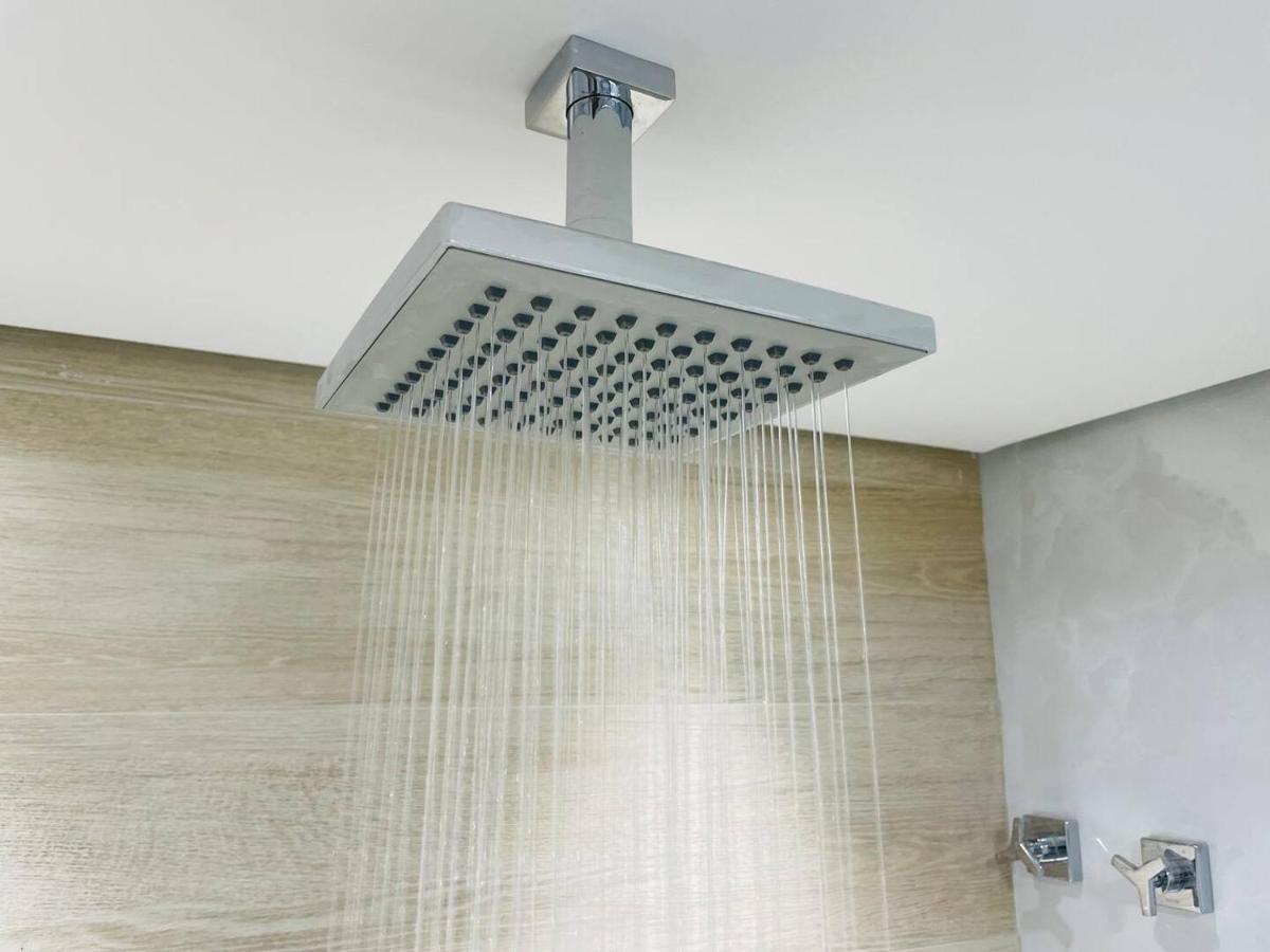 Flat Luxuoso Alto Padrao Frente Mar Com 2 Suites No Iate Plaza Fortaleza  Zewnętrze zdjęcie